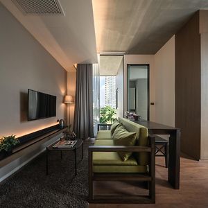 Suite executive